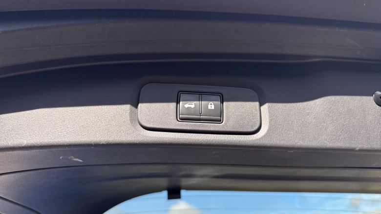 Nissan Qashqai 1.3 DiG-T MH Tekna 5dr Petrol Hatchback